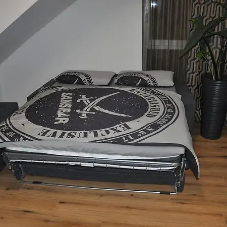 Apartment 2zi Wo 6 Persbetten Ab 1 Meter Breit *