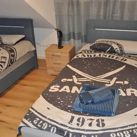 Apartment 2zi Wo 6 Persbetten Ab 1 Meter Breit *